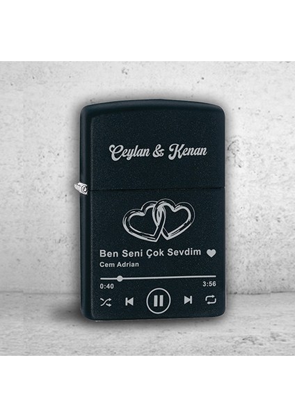 Kişiye Özel Isimli ve Şarkılı Benzinli Zippo Çakmak Siyah