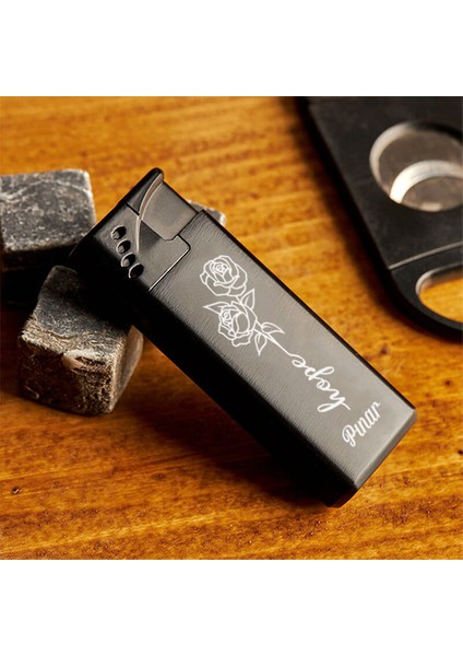 Kişiye Özel Isimli Gazlı Rüzgara Dayanıklı Çakmak Çiçek Hope Tasarımlı