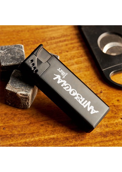 Kişiye Özel Isimli Gazlı Rüzgara Dayanıklı Çakmak Antisogian Tasarımlı