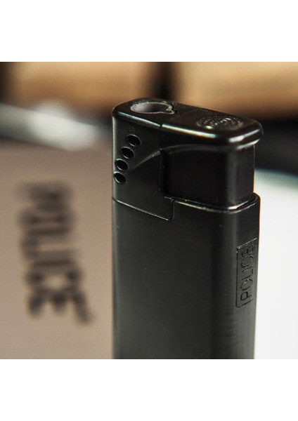 Kişiye Özel Isimli Gazlı Rüzgara Dayanıklı Çakmak Antisogian Tasarımlı indirimleri