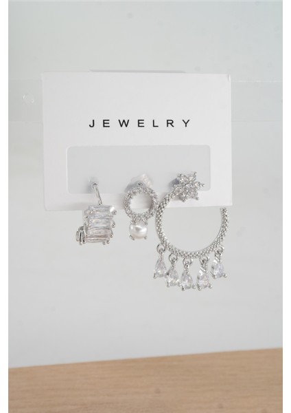 Kadın Vip Seri Anti Alerjenik 3'lü Küpe YSX0020