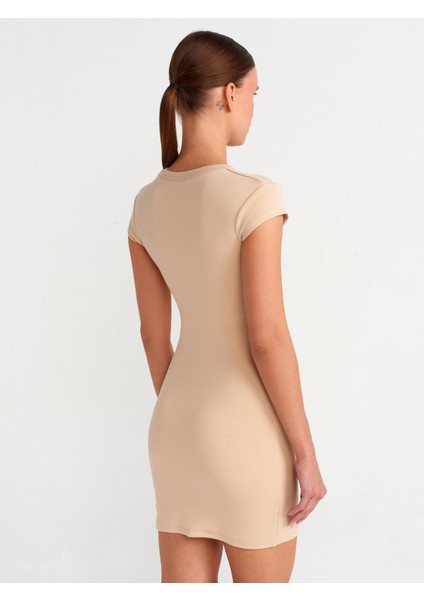 91114 Büzgülü Vücuda Oturan Mini Elbise-Açık Bej fiyatları