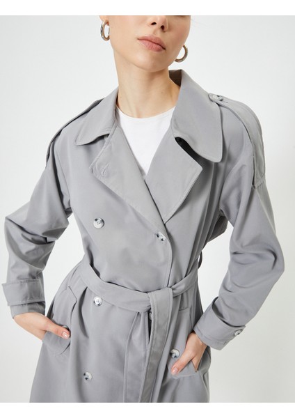 Trençkot Uzun Kruvaze Ters Yaka Düğmeli Apolet Detaylı indirimleri