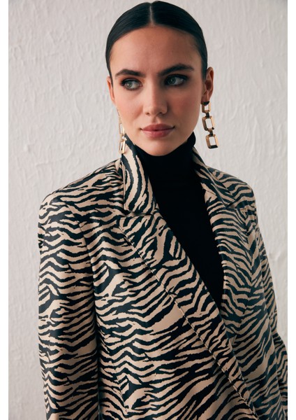 Zebra Desenli Deri Ceket - Bej