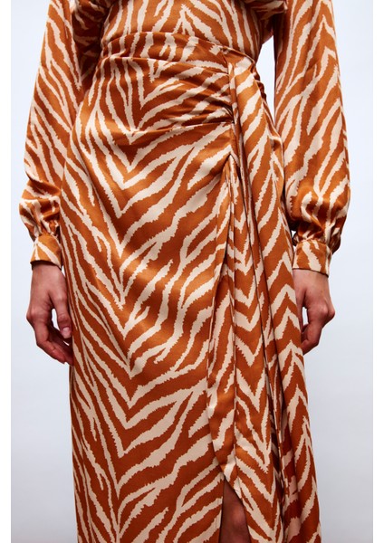 Zebra Desenli Saten Etek - Camel