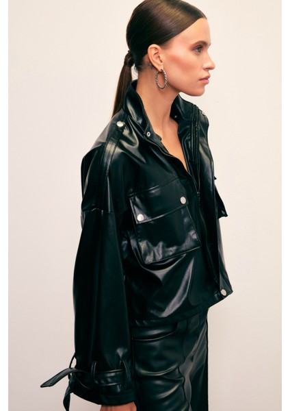 Cepli Kadın Deri Ceket - Siyah Polyester Günlük Stil ile Şık Tasarım fiyatları