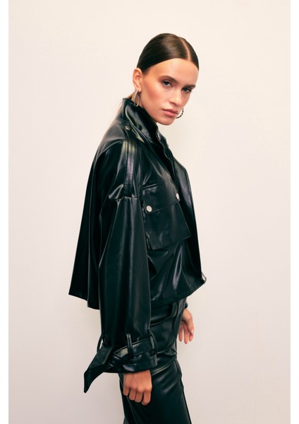 Cepli Kadın Deri Ceket - Siyah Polyester Günlük Stil ile Şık Tasarım fırsatları