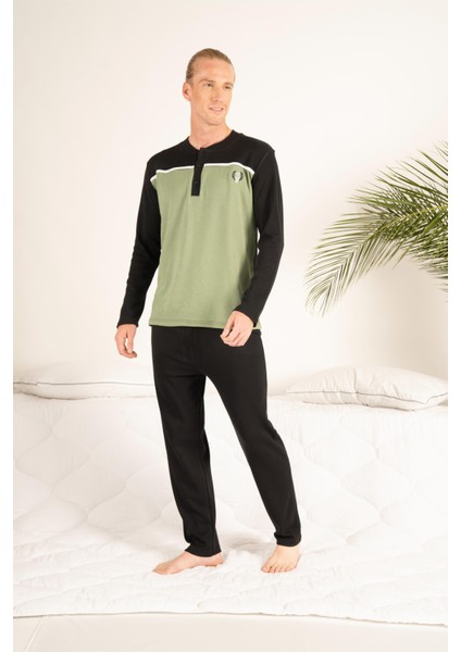 Erkek Kışlık Üç Düğmeli Yuvarlak Yaka Penye Pijama Takımı