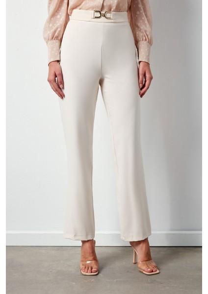 Aksesuar Detaylı Pantolon - Bej fırsatları