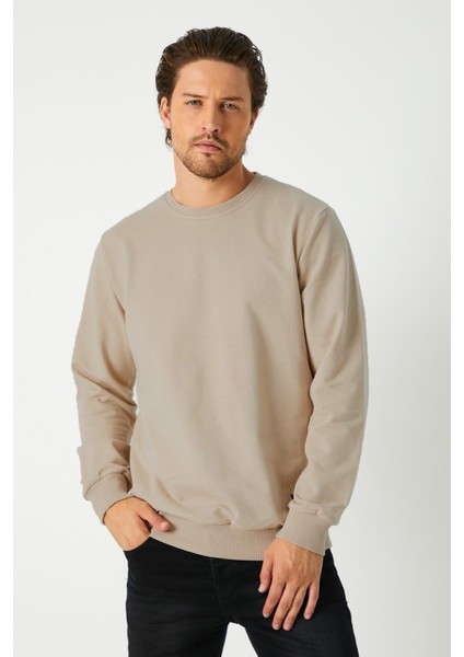 Erkek Bej Basic Bisiklet Yaka Regular Fit Normal Kesim 2 Iplik Sweatshirt modelleri