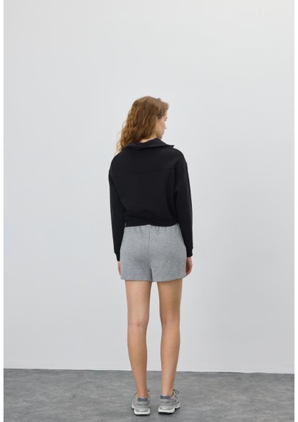 Kadın Siyah Renk Yarım Fermuarlı Sweatshirt modelleri