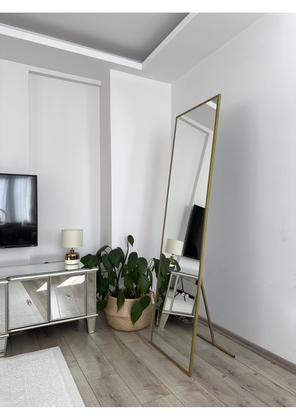 Gold Metal Çerçeveli 180 x 60 cm Boy Aynası fiyatları