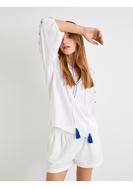 Etnik Nakışlı Bluz Yakası Püskül Detaylı