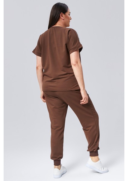 Kadın Büyük Beden Taş ve Boncuk Detaylı Kısa Kollu Yazlık Kahve Eşofman Takımı indirimleri