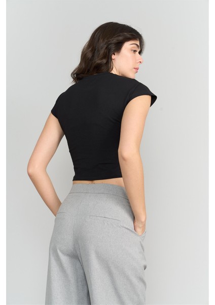 Çetinkaya Fithit 3266 Kadın Bisiklet Yaka Penye Basic Crop T-Shirt Siyah
