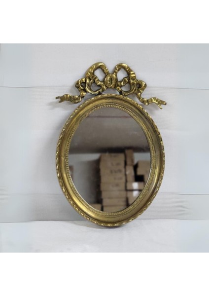 Pirinç Ayna Oval Fiyonklu Dikey 17CM.