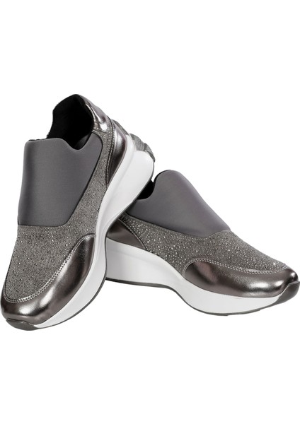Hafif Ve Rahat Tabanlı Günlük Şık Ve Spor Kadın Slip-On Ayakkabı Taş Detaylı Fv1490Fv