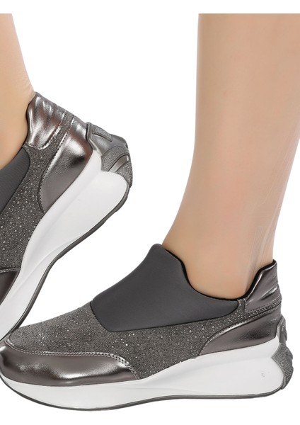 Hafif Ve Rahat Tabanlı Günlük Şık Ve Spor Kadın Slip-On Ayakkabı Taş Detaylı Fv1490Fv