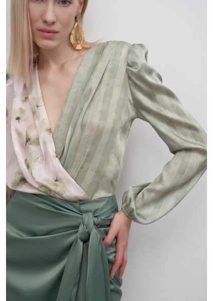 Çift Desenli Kruvaze Bodysuit Bluz - Çağla Yeşili indirimleri