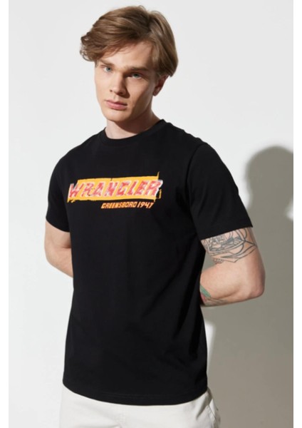 W231257001 Siyah Wrangler Baskılı Bisiklet Yaka Erkek T-Shirt modelleri
