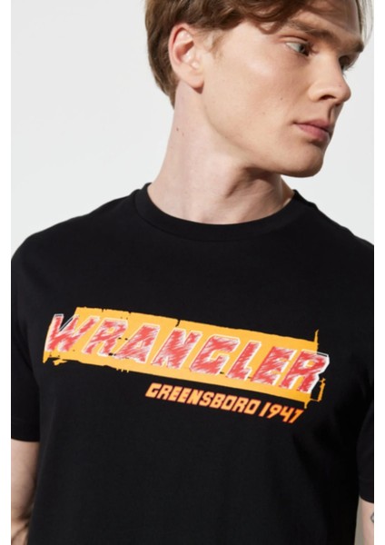 W231257001 Siyah Wrangler Baskılı Bisiklet Yaka Erkek T-Shirt indirimleri