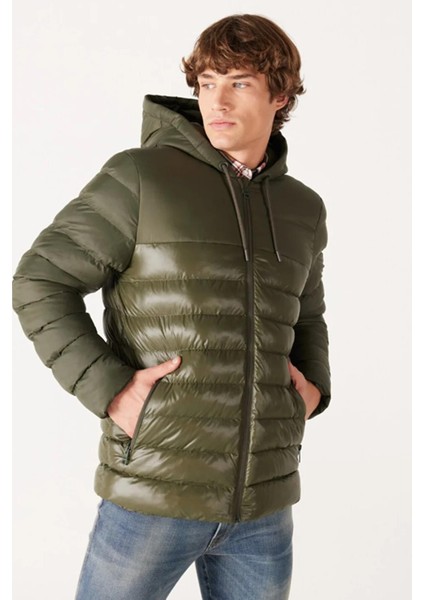 W232008801 Haki Kapüşonlu Erkek Şişme Mont fırsatları