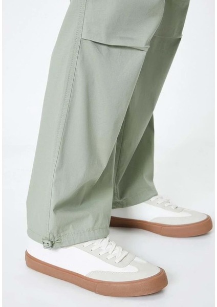 Oversize Paraşüt Pantolon Kargo Cep Detaylı - Koton - 4SAM40051HW - Haki - 42