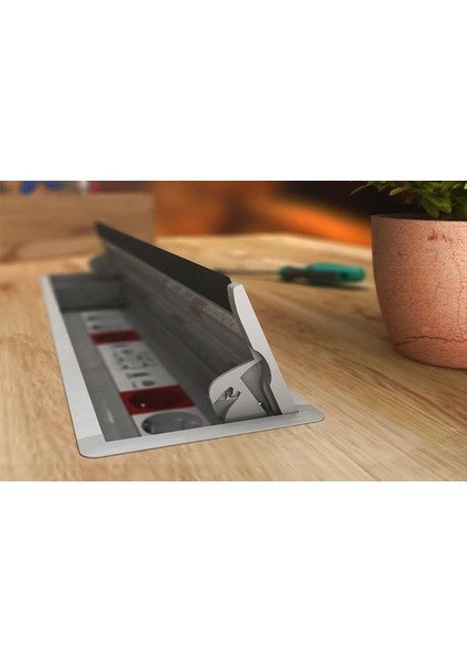 Masa Üstü USB Şarjlı Data Prizi 10.1100/16