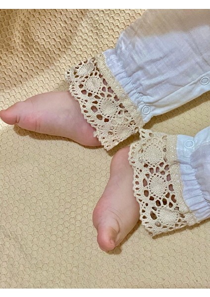 Güpürlü Şapkalı Alttan Çıtlıtlı Müslin Lüx Kalite Özel Gün Mevlüt Kız Bebek Tulum Takım fırsatları