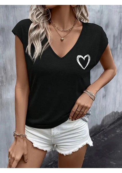 Kadın Kısa Kollu V Yaka Kalp Baskılı Viskon Bluz
