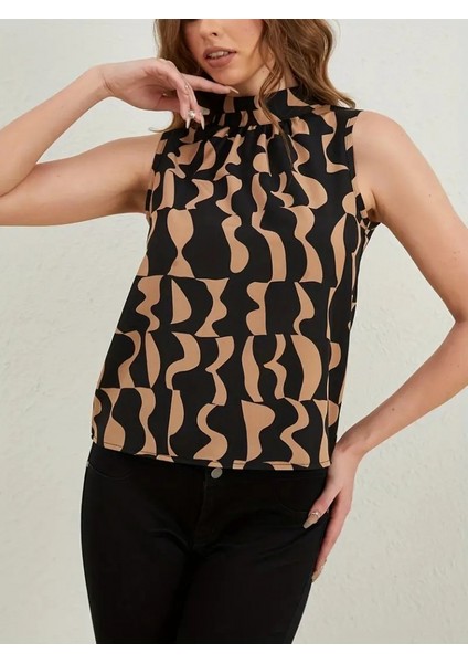 Kadın Kolsuz Balıkçı Yaka Boyundan Bağlamalı Dalga Desen Bluz fiyatları