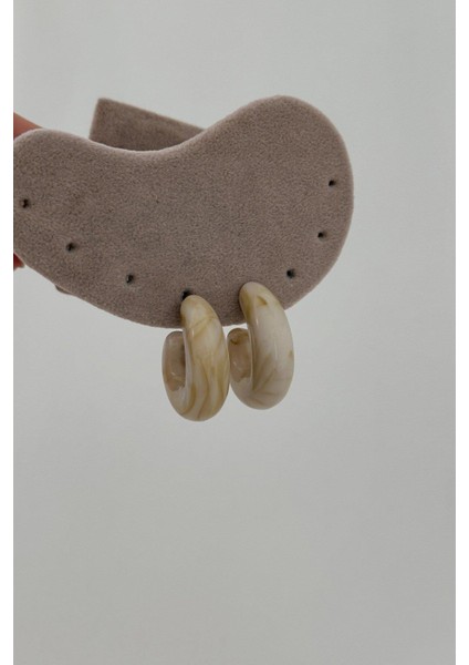 Krem Kemik Hareli C Model Halka Küpe