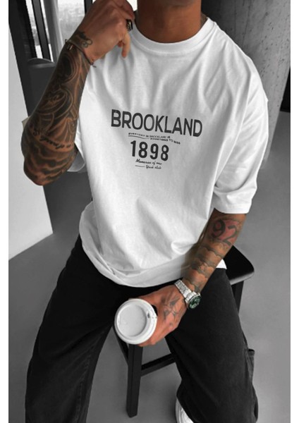 Erkek 1898 Brooklyn Beyaz Oversize Salas Boyfriend T-Shirt fiyatları