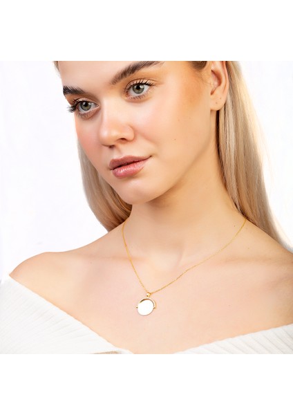 Zirkon Taşlı Yuvarlak Model Gold Renk Kişiye Özel Isim Harf Yazılı 925 Ayar Gümüş Kadın Kolye fırsatları