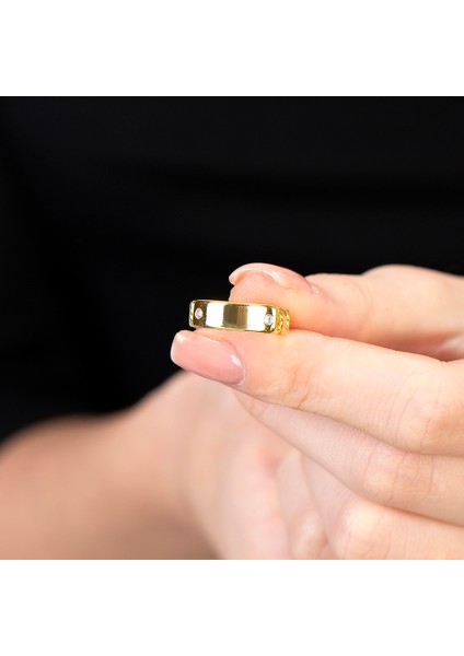 Zincir Tasarım Gold Renk Free Size Kişiye Özel Isim Harf Yazılı 925 Ayar Gümüş Kadın Tektaş Yüzük fiyatları