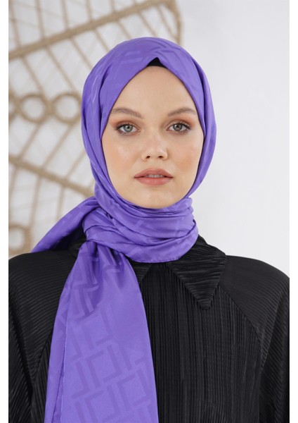 Scarf Floş Jakar Serisi Logo Desen Şal fiyatları