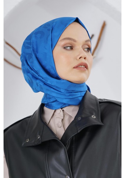Scarf Floş Jakar Serisi Leopar Desenli Şal