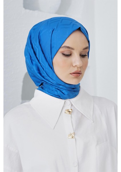 Scarf Floş Jakar Serisi Logo Desen Şal