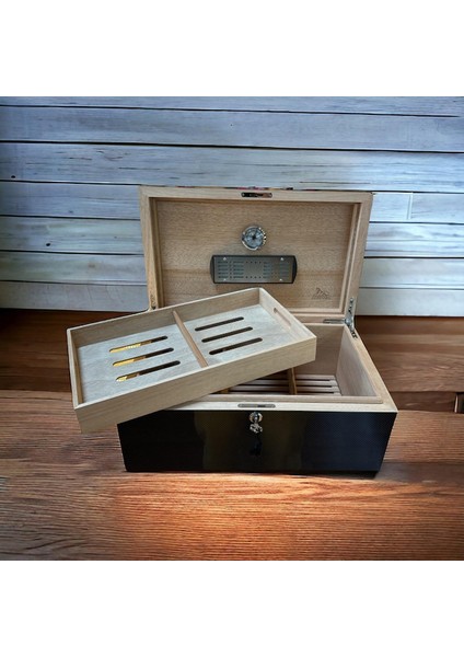 Lubinski Italy Humidor Puro Kutusu Karbon Desen 120'S fiyatları