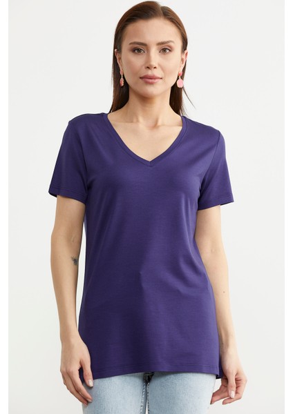 V Yaka Dökümlü Basic Tişört - Lacivert