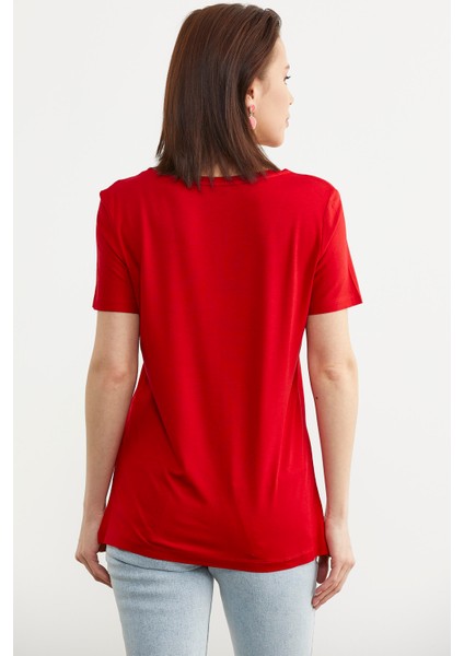 Açık Yaka Dökümlü Penye Tişört - Kırmızı fırsatları