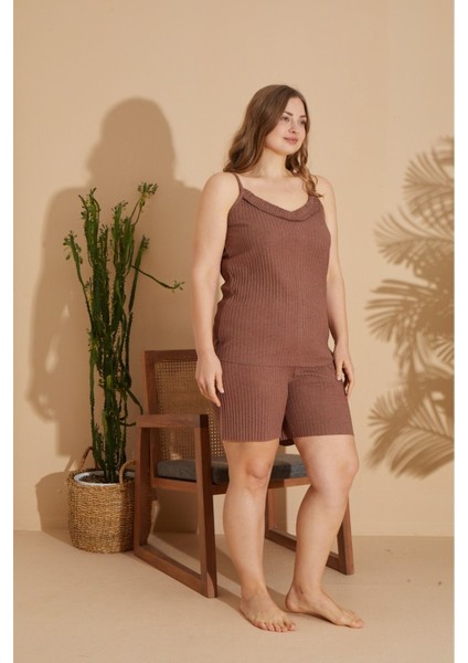 Pamuklu Büyük Beden Kahverengi Battal Şortlu Kadın Pijama Takımı