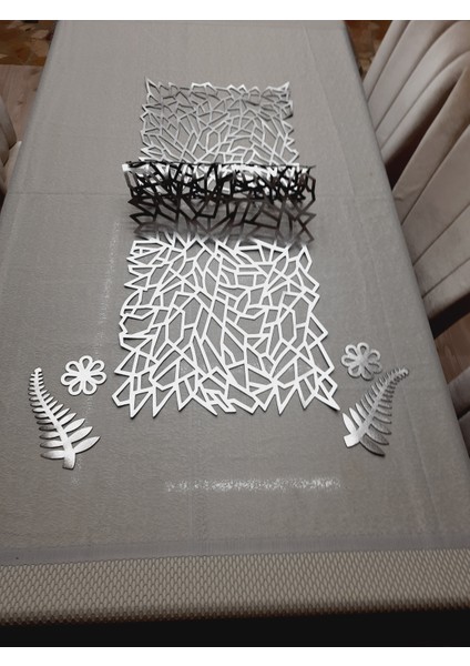 RUNNER/125X45CM/BÜYÜK Masa Rannırı/suni Deri/gümüş Varaklı/2 Parça Yaprak Motifi,2 Parça Çiçek Motifi Hediye/ modelleri