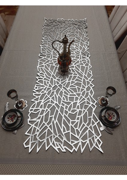 RUNNER/125X45CM/BÜYÜK Masa Rannırı/suni Deri/gümüş Varaklı/2 Parça Yaprak Motifi,2 Parça Çiçek Motifi Hediye/ fırsatları