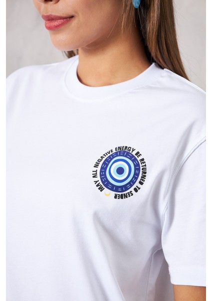 The Champ May All Negative Energy Yazılı Nazar Tasarım Oversize Beyaz Kadın T-Shirt fiyatları
