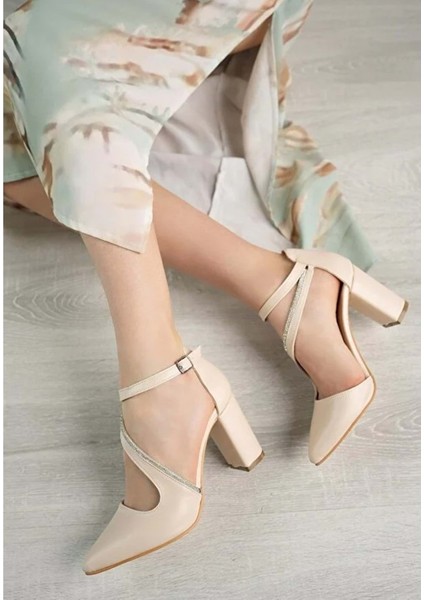 410 Kadın Topuklu Ayakkabı