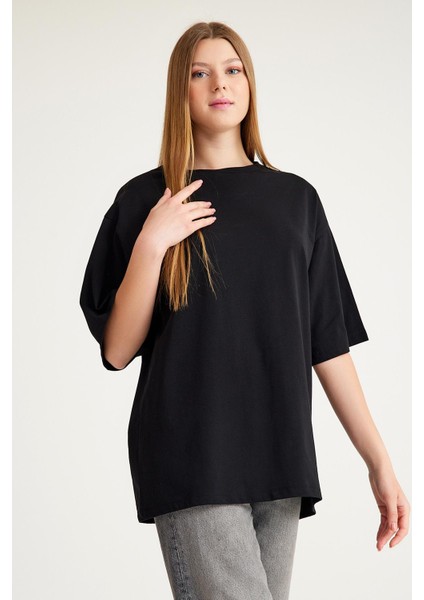 2096_KISA Kollu Oversize Basic T-Shirt