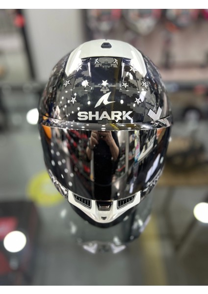 Skwal I3 Hellcat Parlak Siyah Beyaz Şeffaf Vizörlü modelleri