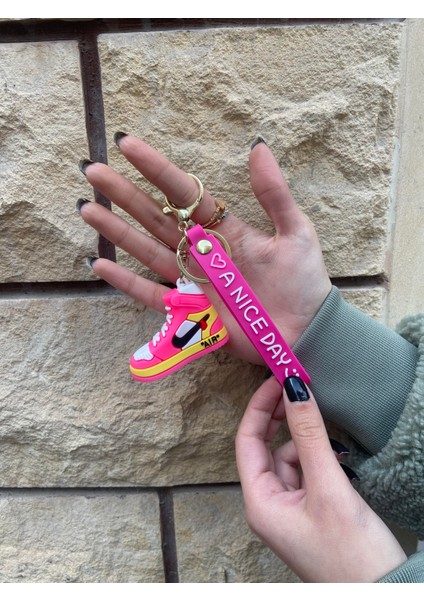 Ayakkabı Tasarımlı Yeni Model Anahtarlık Çanta Süsü