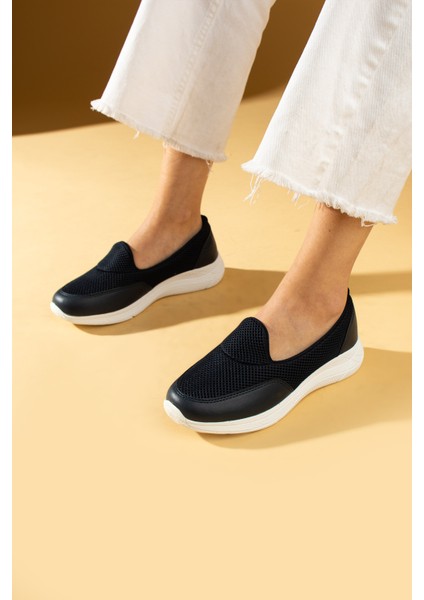Rahat Hafif Taban Fileli Kadın Sneaker 011-221-24